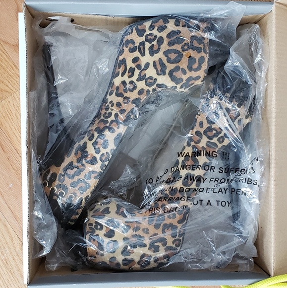 Charlotte Russe Leopard Corset Peep Toe Heel, Sz 8 - Picture 8 of 8